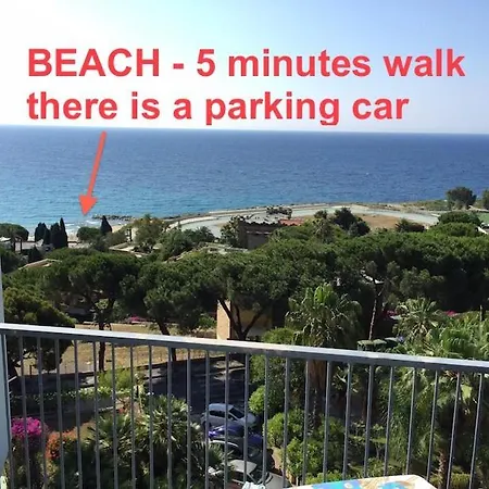 Swimmingpool+Sea San Remo