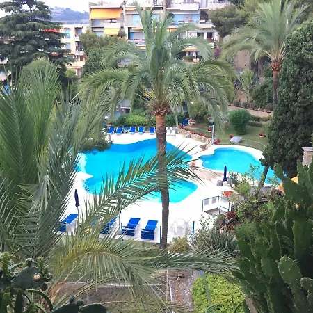 Swimmingpool+Sea Apartament